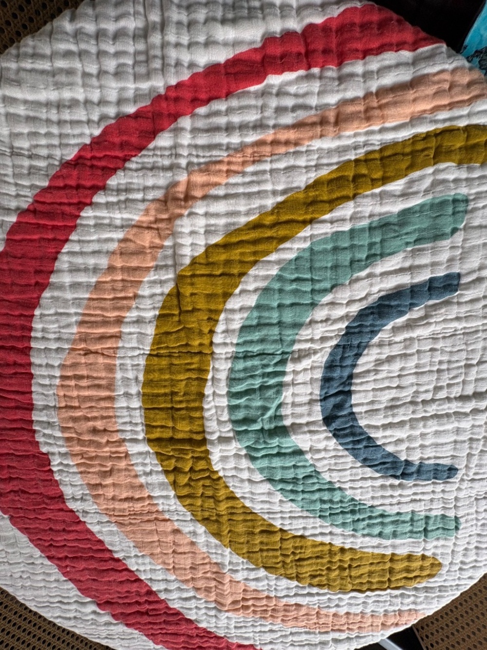 New Clementine kids Baby Quilt Rainbow - Picture 3 of 4